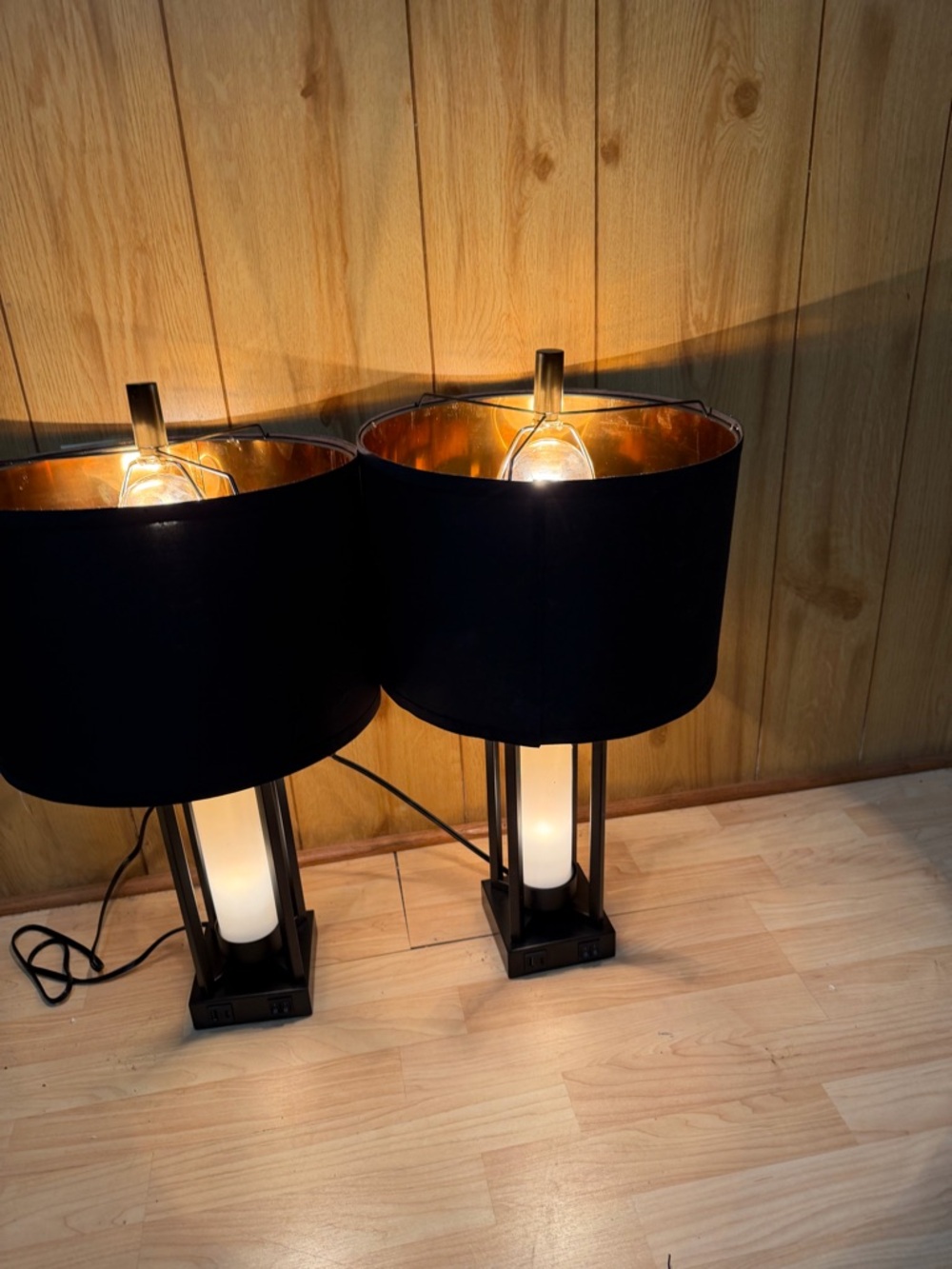 Sale two   beautiful new lamps